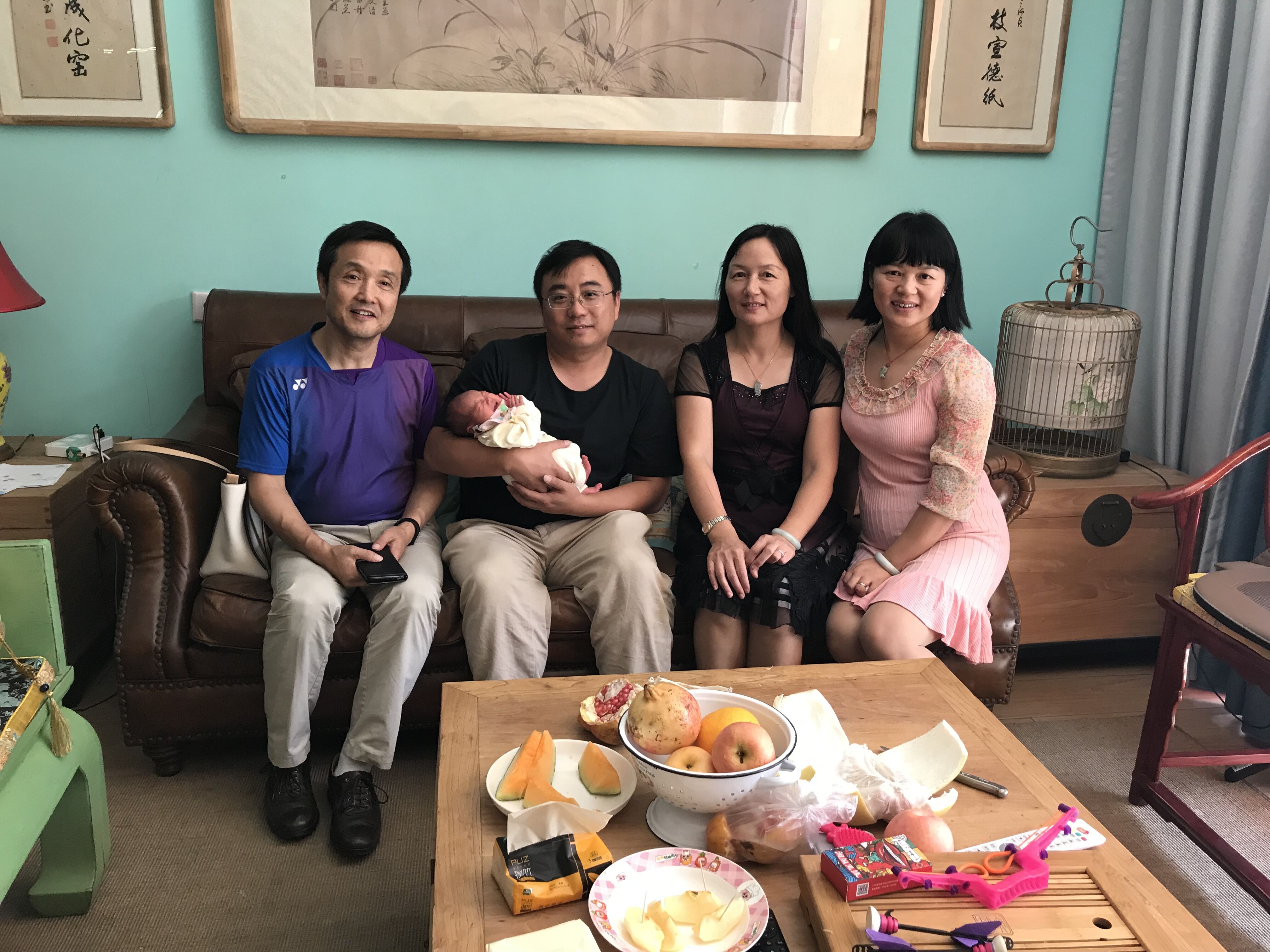 anime1
领导探望生育教工2.jpg