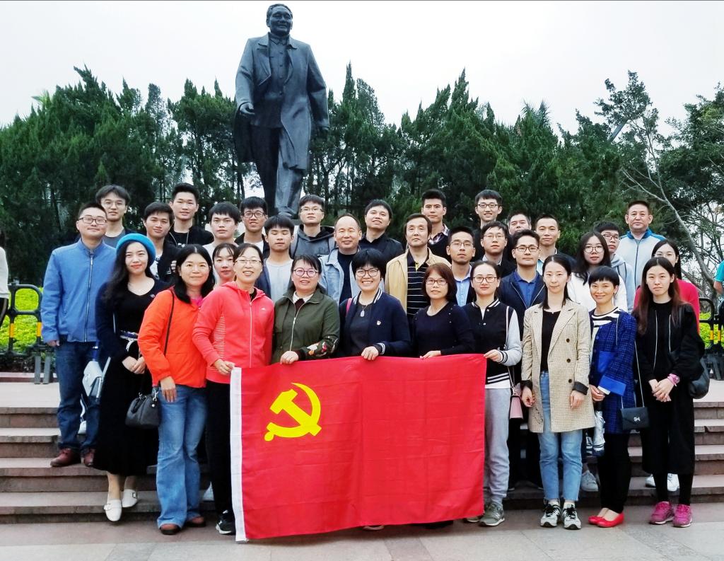 anime1
开展党日活动参观-大潮起珠江-广东改革开放四十周年展览-2.jpg