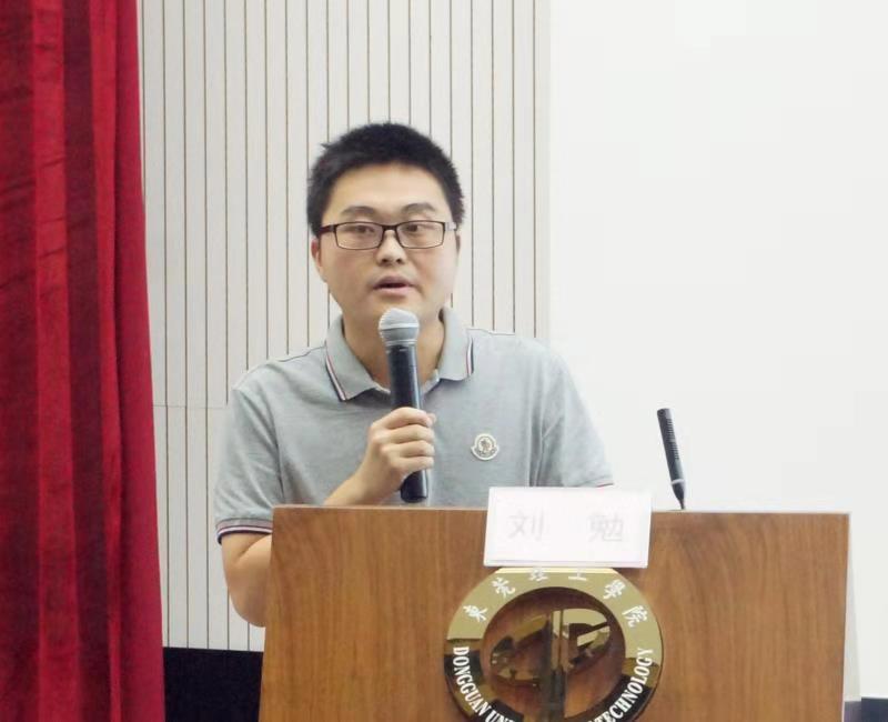 anime1
联合莞馨社区举办第二期团校培训主题讲座3.jpg