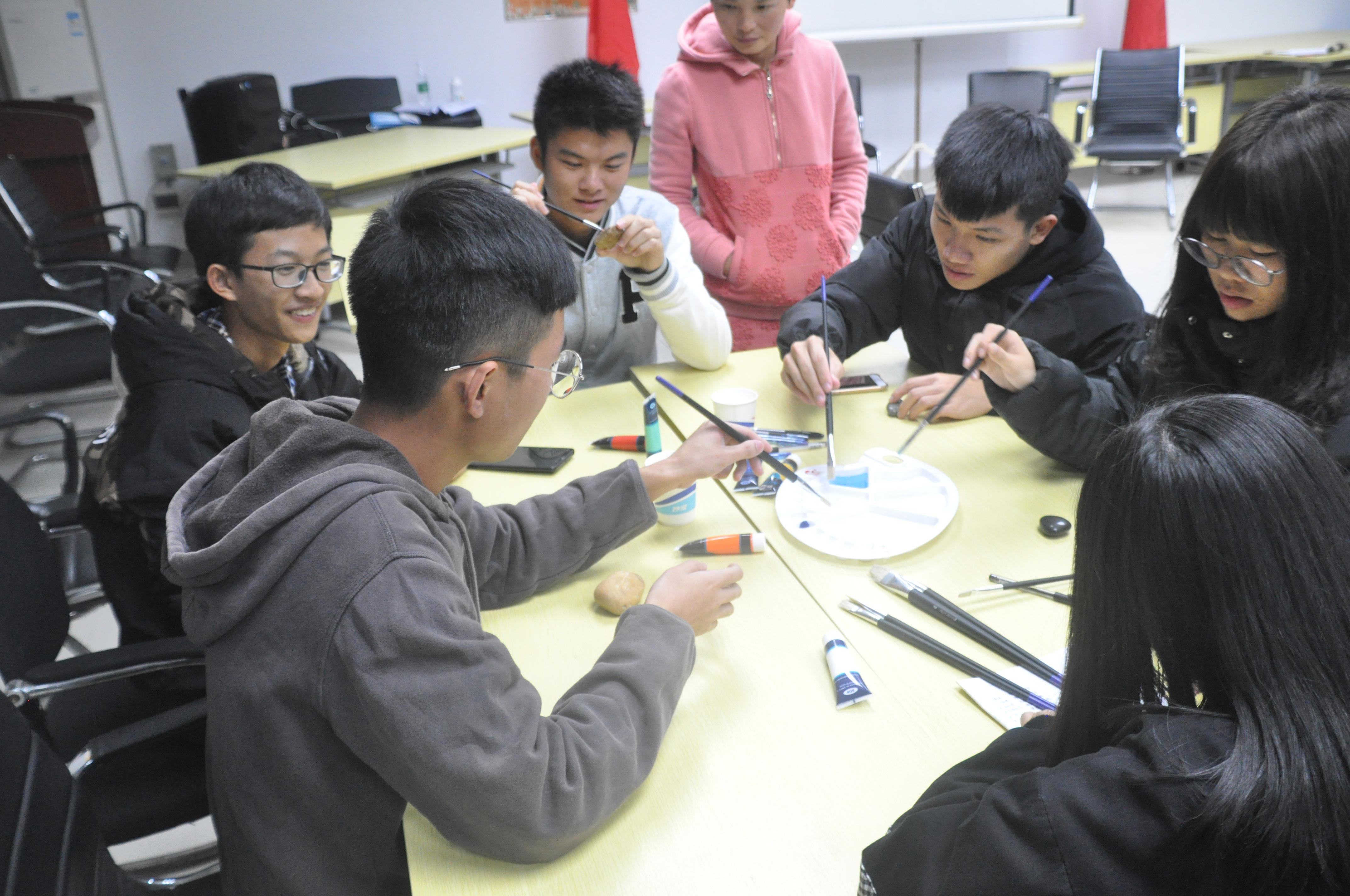 anime1
举行第八期心角落活动3.png