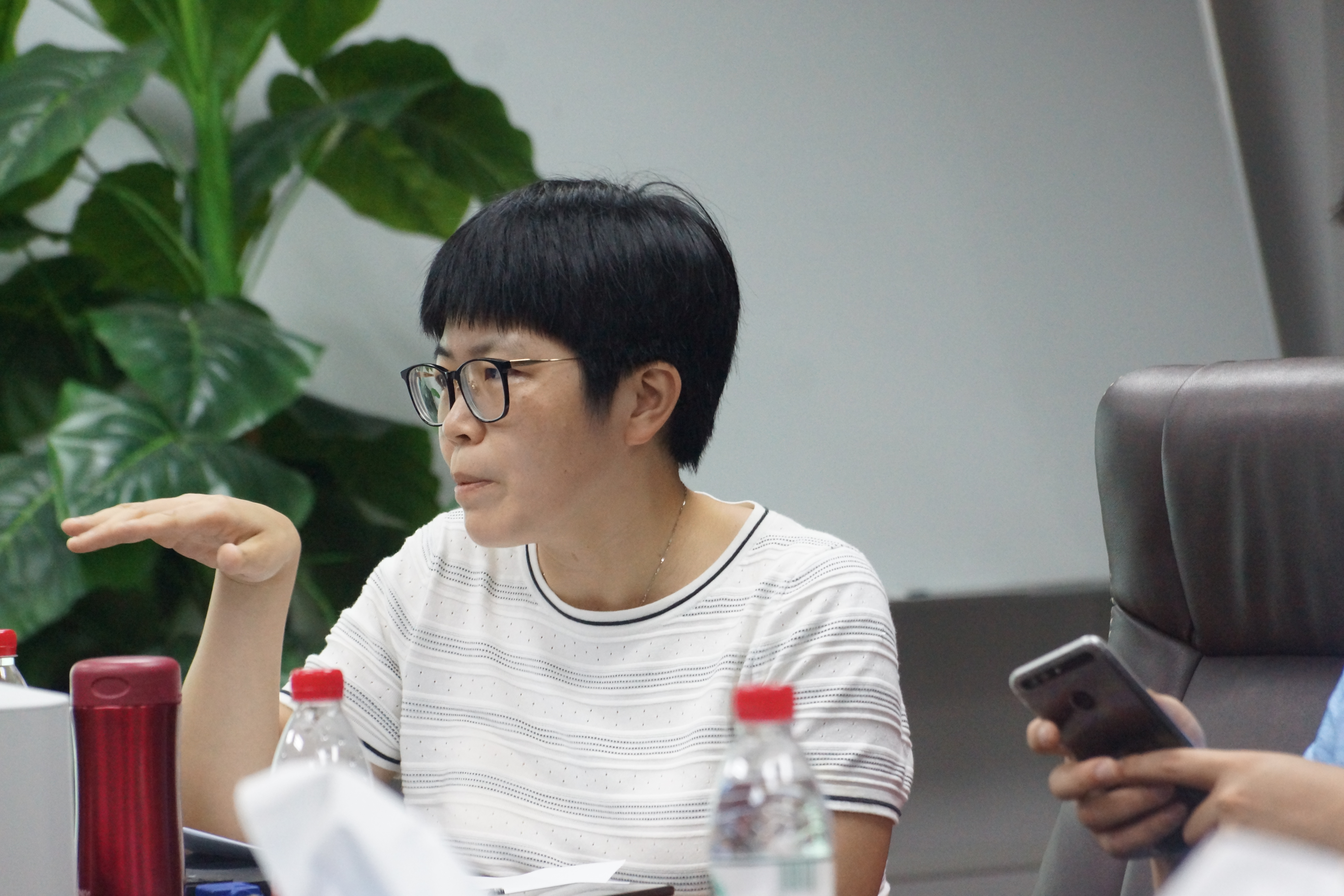 anime1
举办2018级新生班主任沙龙1-2-.JPG